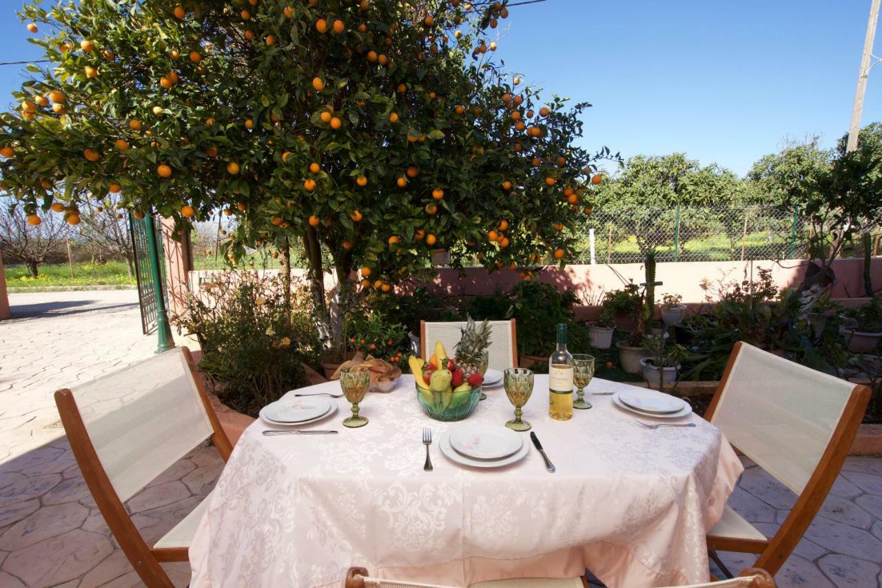Artemis Superb 2 Bedroom Apartment 700 M Away From The Beach Minia Екстериор снимка
